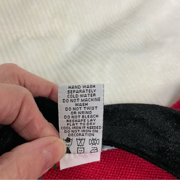 Heirloom Collectibles Christmas Sweater - Picture 7 of 10